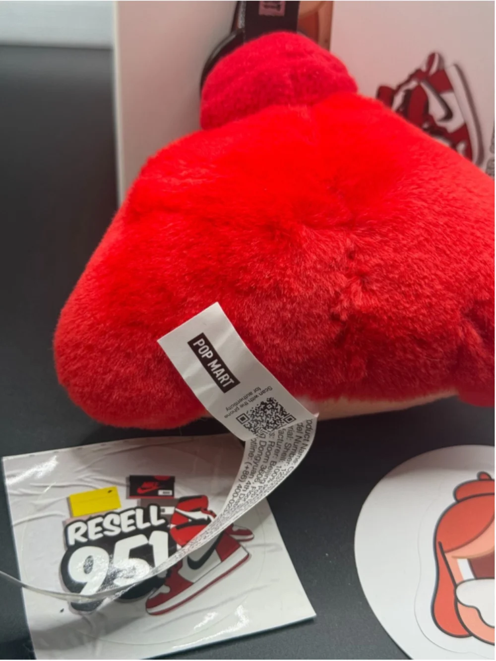 POP MART premium or 100%